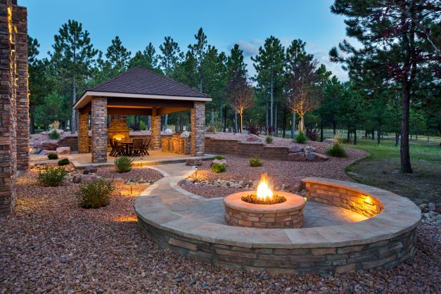 Garden Bar Ideas For The Summer And Beyond 5 All year round bar area